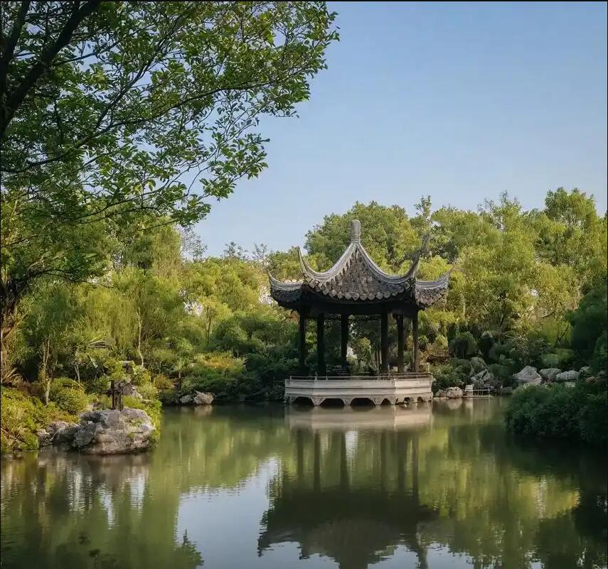 雨花区念芹餐饮有限公司